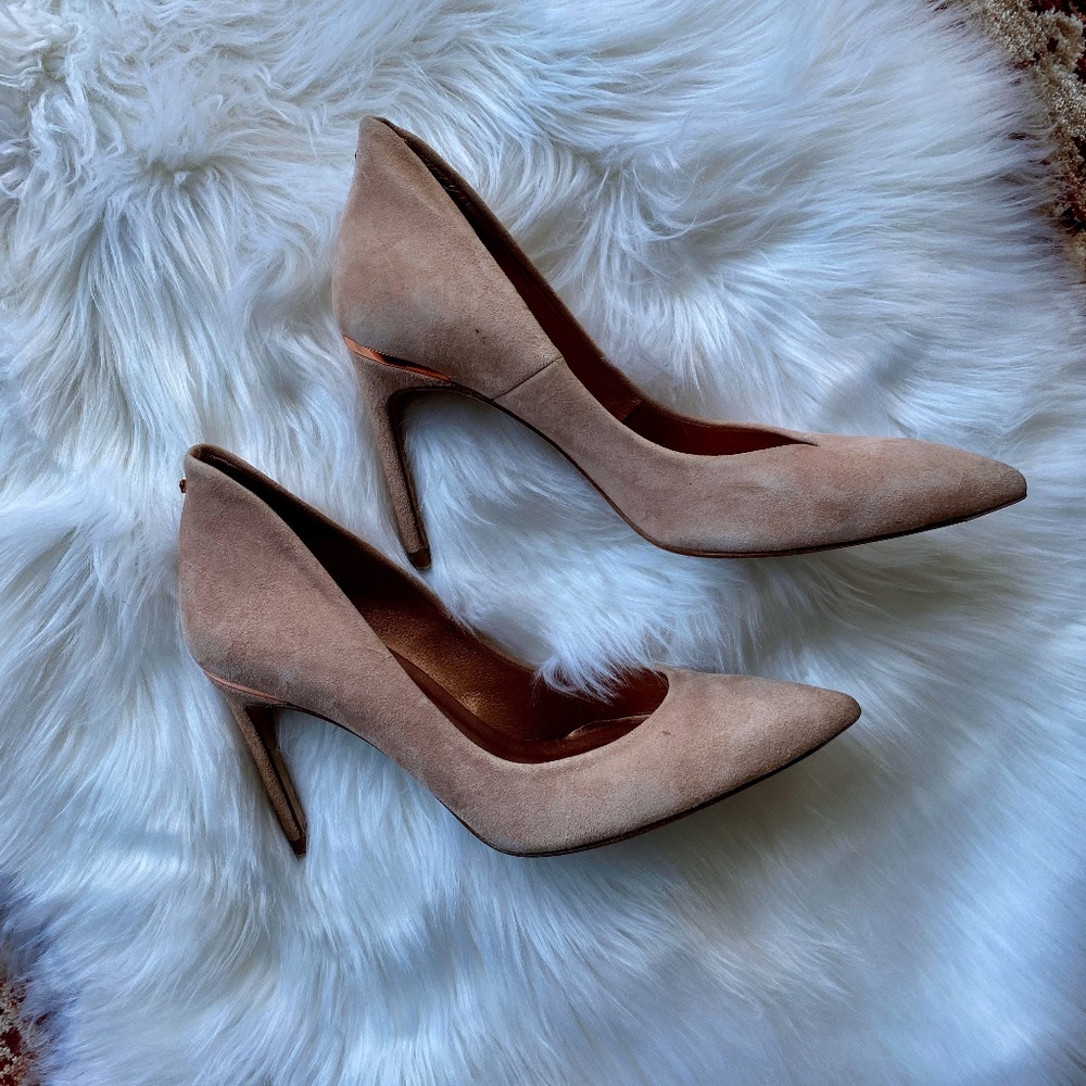 TED BAKER SOFT PINK PUMPS